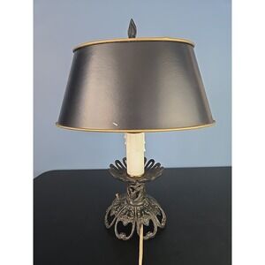 Vintage Leviton Cast Iron Metal table lamp Dual Socket double light‎ Lamp Black
